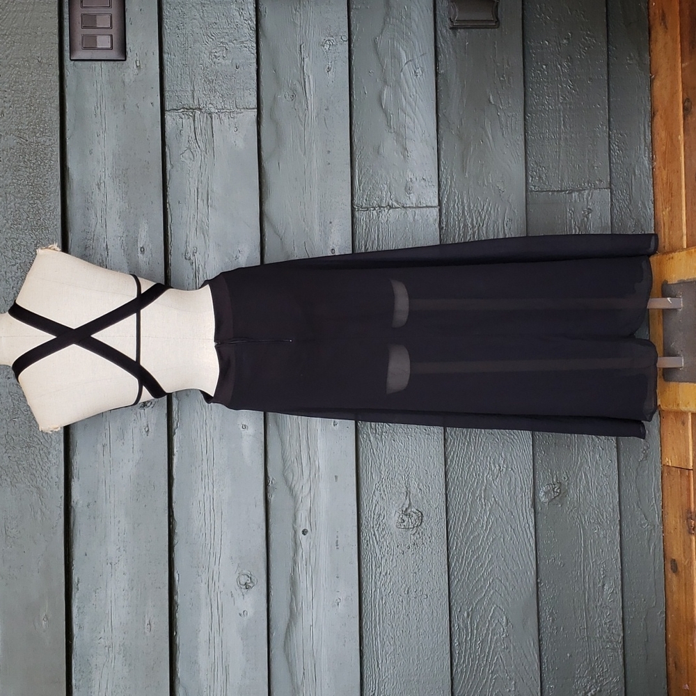 Black Dress - Picture 2 of 6